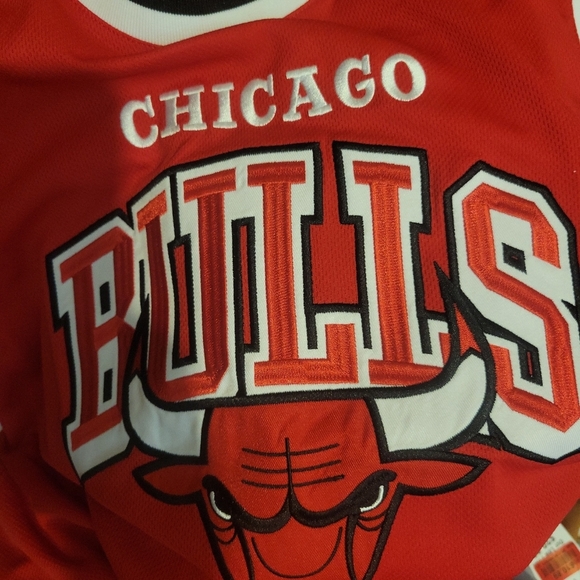 NWOT NBA Chicago‎ Bulls Jersey Mens XL Red Stitched Crewneck Sleeveless Pullover - Picture 10 of 11